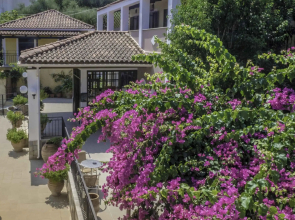 Krinas Hotel