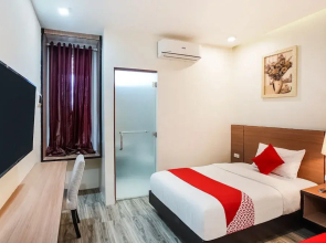 Casa Mia Hotel Suites by OYO Rooms