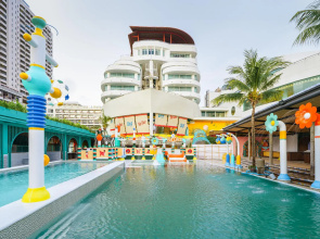 A-One The Royal Cruise Hotel Pattaya