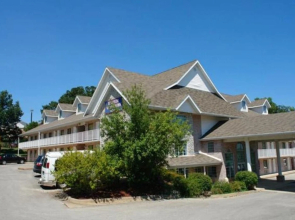Branson Vacation Inn & Suites