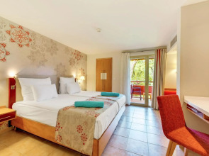 Robinson Camyuva - Adults only