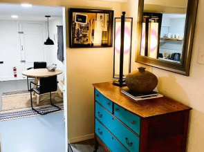 Rustic Gem 5min-asian District Full Kitchen