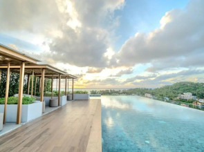 Курортный отель MIDA Grande Resort Phuket