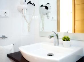 Apartamentos Sabinas El Pilar