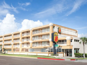 Harbor Inn Bayfront