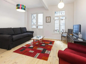 EV - Eden Central 1 Bed Apartment with Garden
