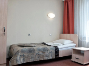 Halt Time Hotel