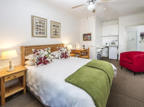 Summer Blue Guest House