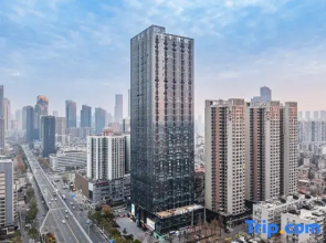 JI Hotel (Wuhan Jianghan Bridge High-Rise River View)