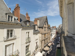Beau T2 Centre Historique Tours- Mytripintours