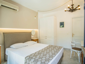 Nami Hotel & Suites