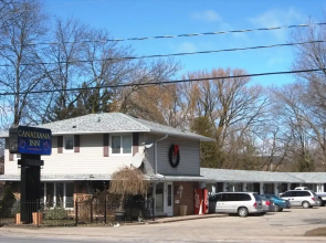 Canadiana Inn