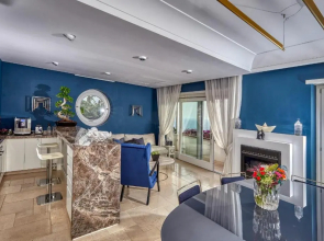 Roberhouse Tragara 37