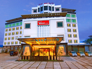 Grand Rocky Hotel