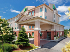 Holiday Inn Express Hotel & Suites Barrie by IHG
