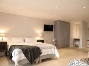 Sunrise Bay Self-Catering Accommodation