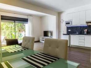 BLUESEA Dimona Suites