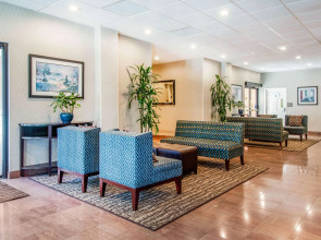 Comfort Inn by the Bay