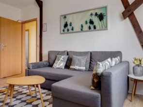 Spacious Family Haven in Kropelin