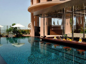 Отель Kempinski Mall Of The Emirates
