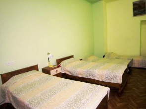 Republic Square Hostel and Tours