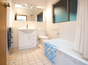 Rain Forest Retreat Jubilee Pocket