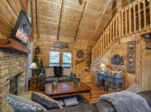 Knotty Pine by Eagles Ridge Resort