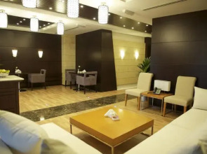 Отель Grand Belle Vue 