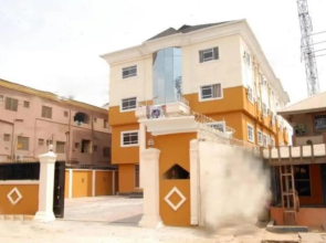 X Garden Hotel & Suites