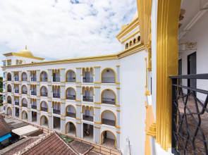Oasis Hiso Hotel