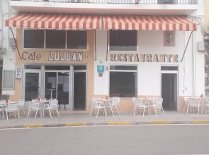 Hostal Restaurante Lujuan
