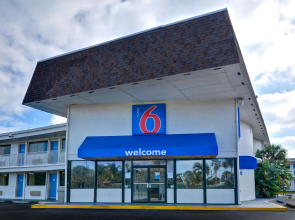Motel 6 Cocoa Beach, FL