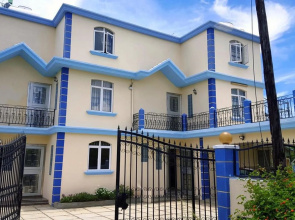 Villa Emax