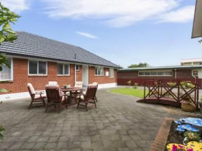 Auckland Airport Guest House