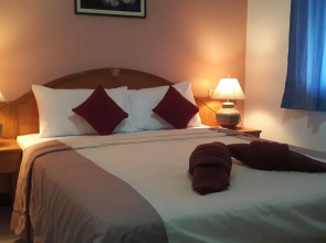Silla Patong Hostel