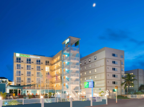 Holiday Inn Express & Suites Nassau by IHG
