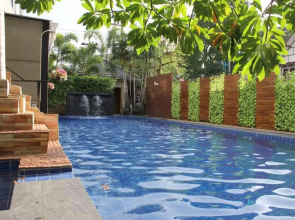 Royal Napat Resort