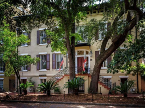 Eliza Thompson House, Historic Inns of Savannah Collection