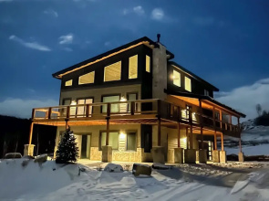 1 Mi to Granby Ranch: Luxe Home w/ Mtn Views!