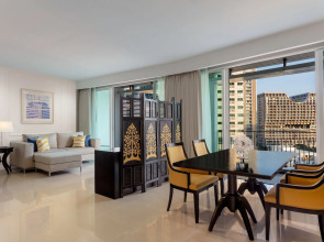 Dusit Suites Hotel Ratchadamri, Bangkok