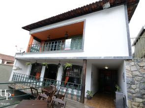 H2UP- Universidade Pampulha Hostel