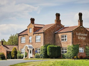 Loftsome Bridge Hotel