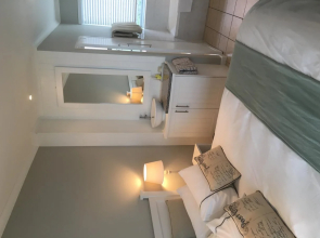 31 Tobago Bay Hermanus Seafront