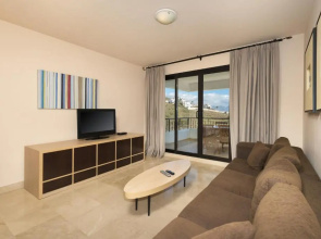 Amplio apartamento de 2 dormitorios vista mar lateral