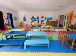 Parrotel Lagoon Waterpark Resort