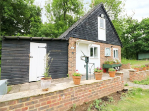Tick Tock Cottage