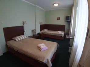 Gostinyi dvor