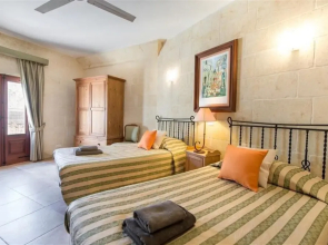 Ta Battista - Xewkija Holiday Home