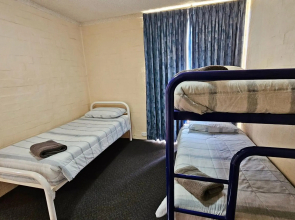 Riverview Holiday Apartment 75 - Kalbarri WA