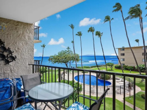 Kanai a Nalu 314 - Modern, Renovated, Oceanfront Condo, Breathtaking Views, AC!
